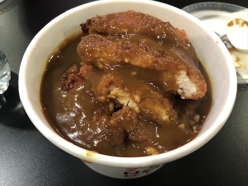 ロンドンのチキンカツカレーはファストフード？