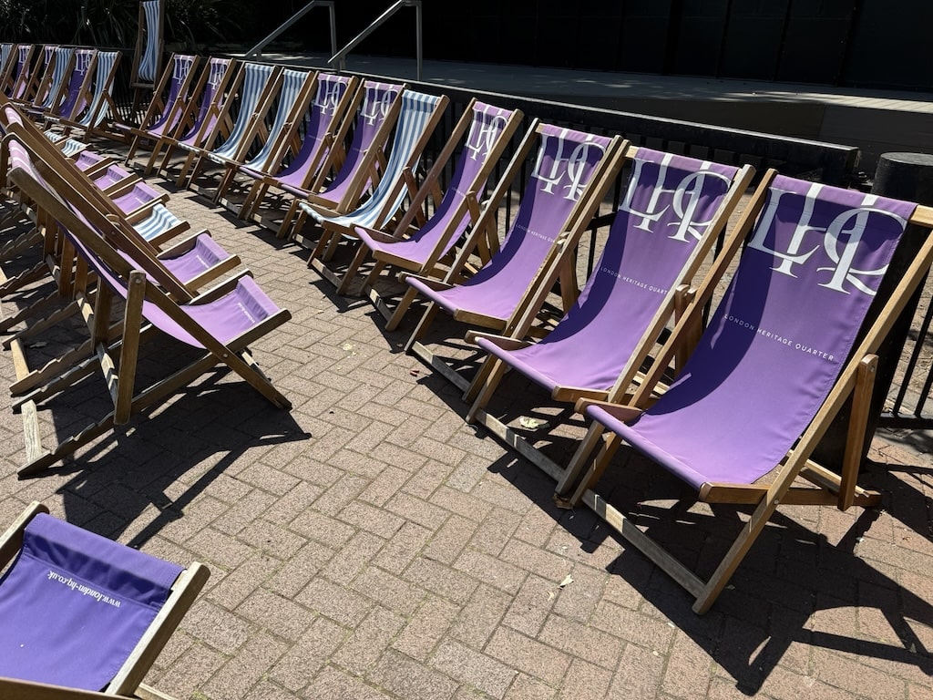 ロンドンは紫色が多い？