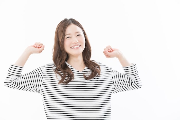 ボーダーの洋服は色の同化を起こしている？