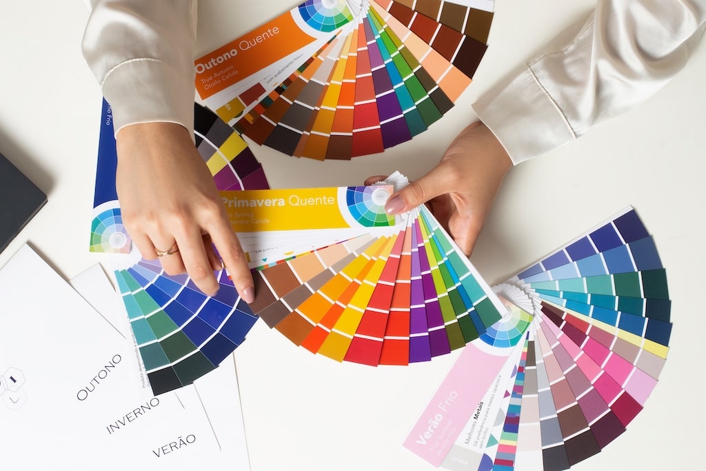 色の資格の一覧表｜資格ごとの特徴と内容を比較しました